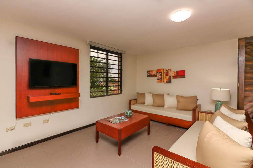 The Plaza Suites Humacao Exteriör bild