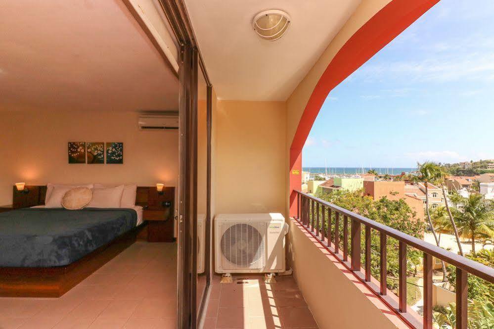 The Plaza Suites Humacao Exteriör bild