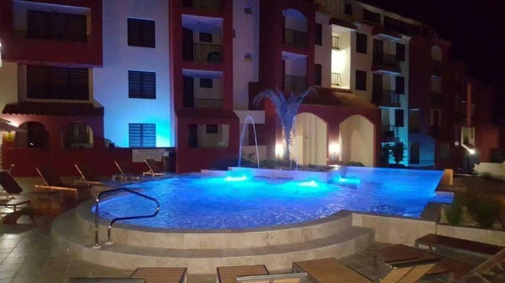 The Plaza Suites Humacao Exteriör bild