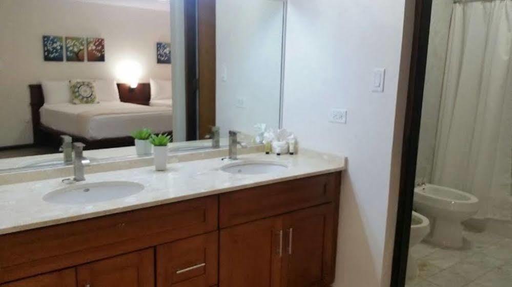 The Plaza Suites Humacao Exteriör bild